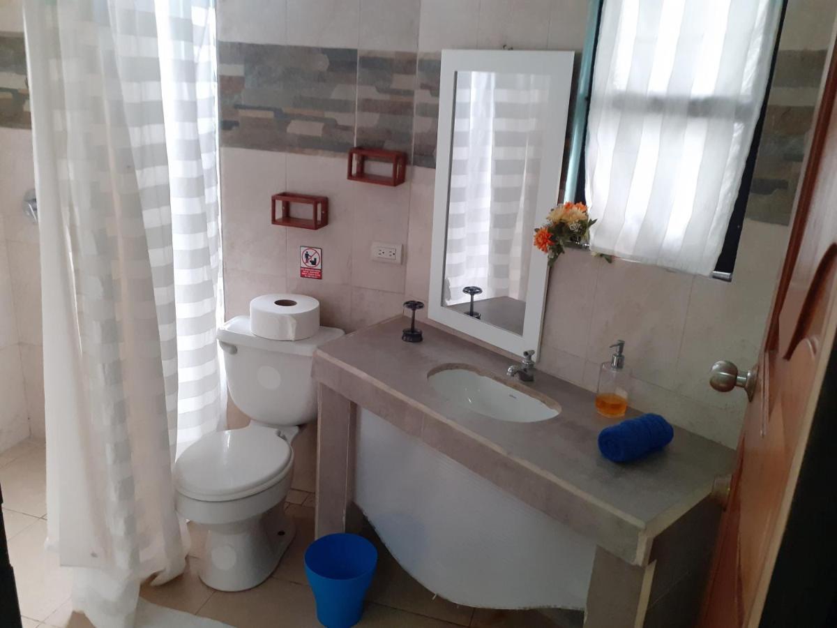 Cozy Hosting Galapagos Apartment ปูแอร์โตอาโยรา ภายนอก รูปภาพ