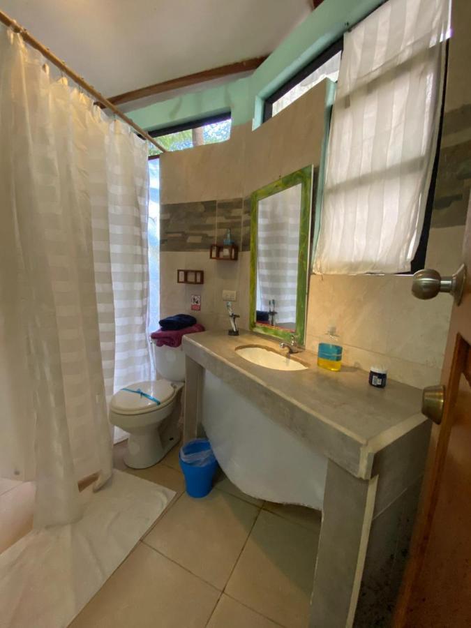 Cozy Hosting Galapagos Apartment ปูแอร์โตอาโยรา ภายนอก รูปภาพ