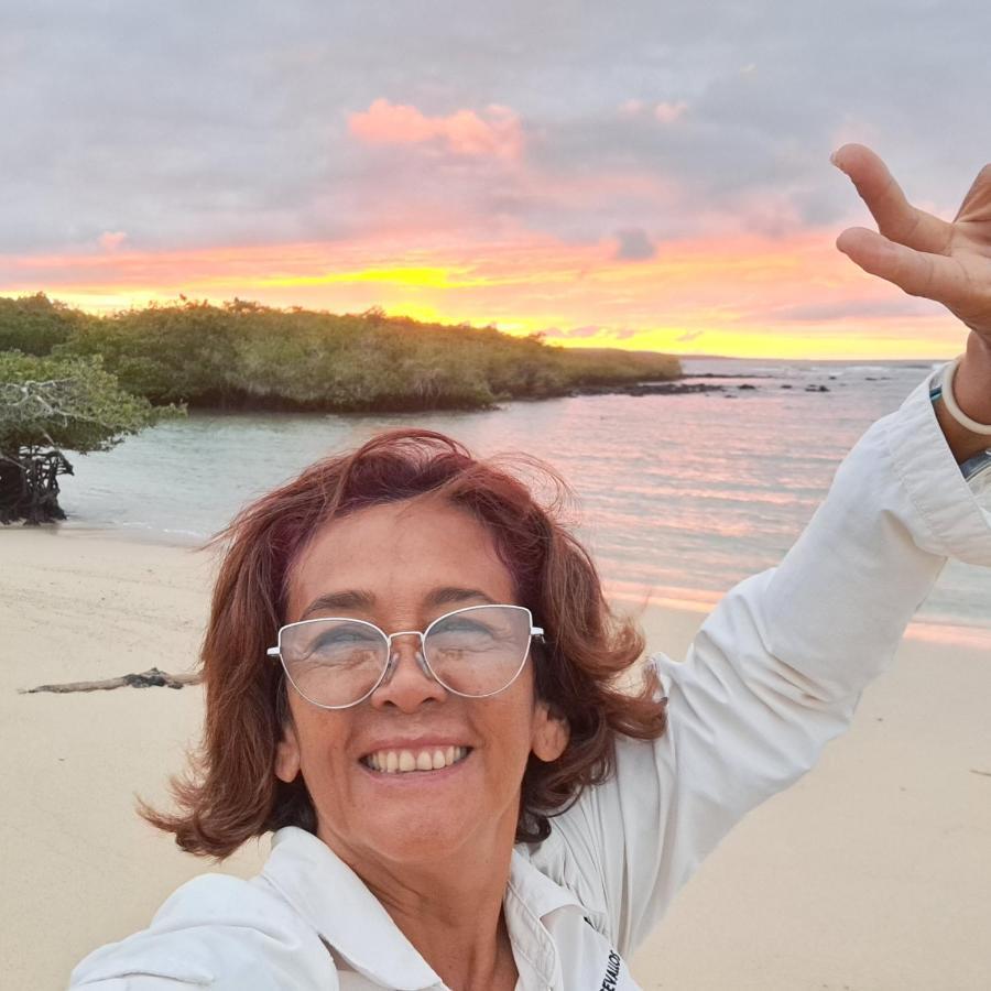 Cozy Hosting Galapagos Apartment ปูแอร์โตอาโยรา ภายนอก รูปภาพ