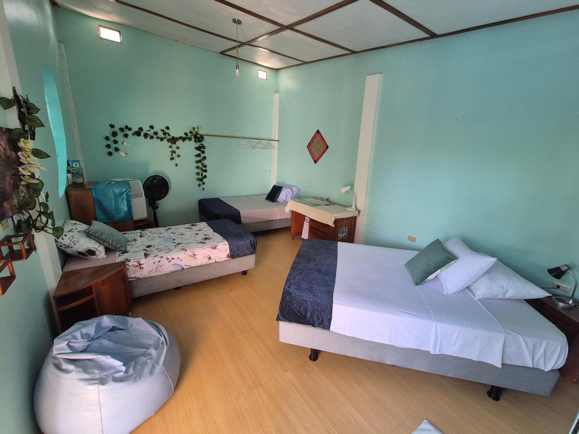 Cozy Hosting Galapagos Apartment ปูแอร์โตอาโยรา ภายนอก รูปภาพ