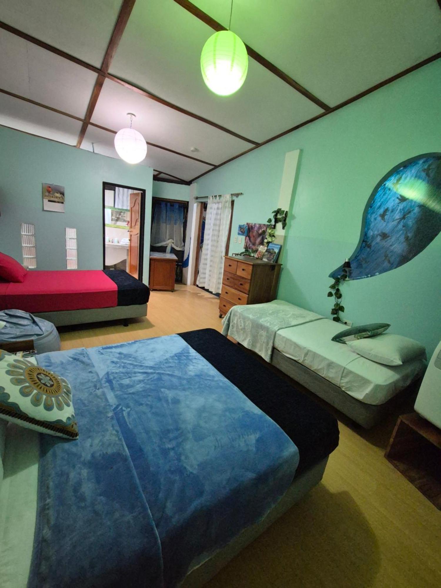 Cozy Hosting Galapagos Apartment ปูแอร์โตอาโยรา ภายนอก รูปภาพ